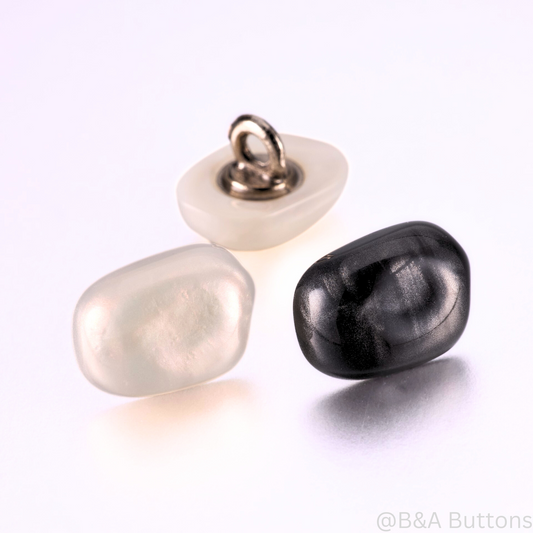 Luna Pearl Shank Buttons