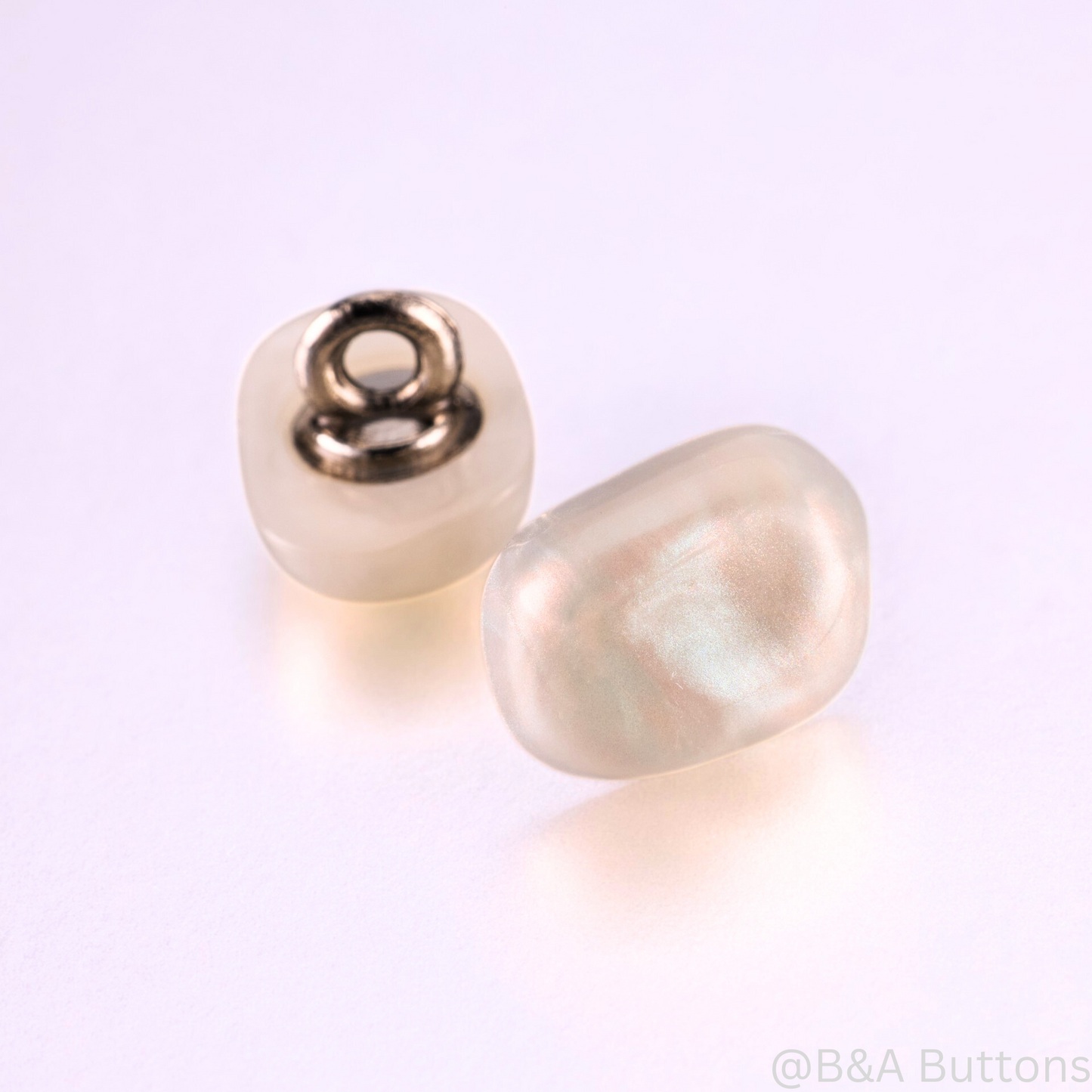 Luna Pearl Shank Buttons